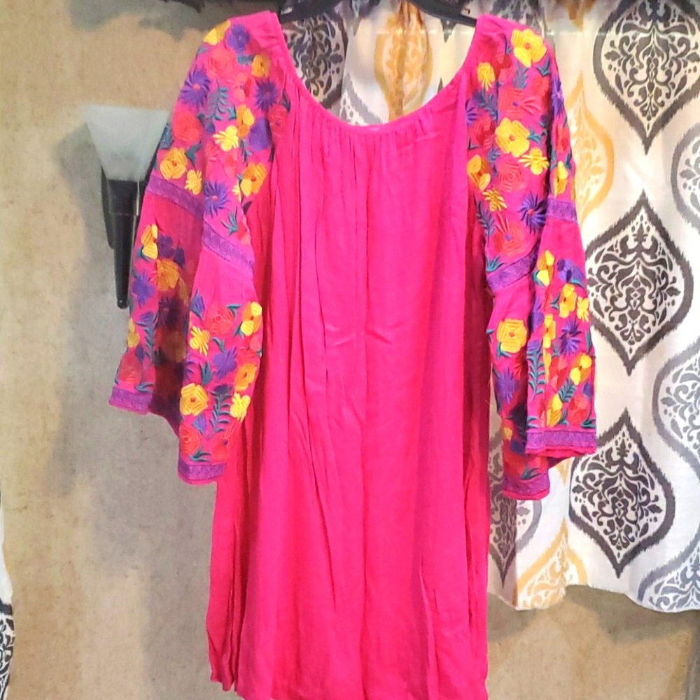 Embroidered Fuchsia Pink dress. NWT